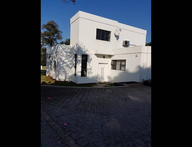 4 BEDROOM HOUSE FOR SALE IN FELIXTON